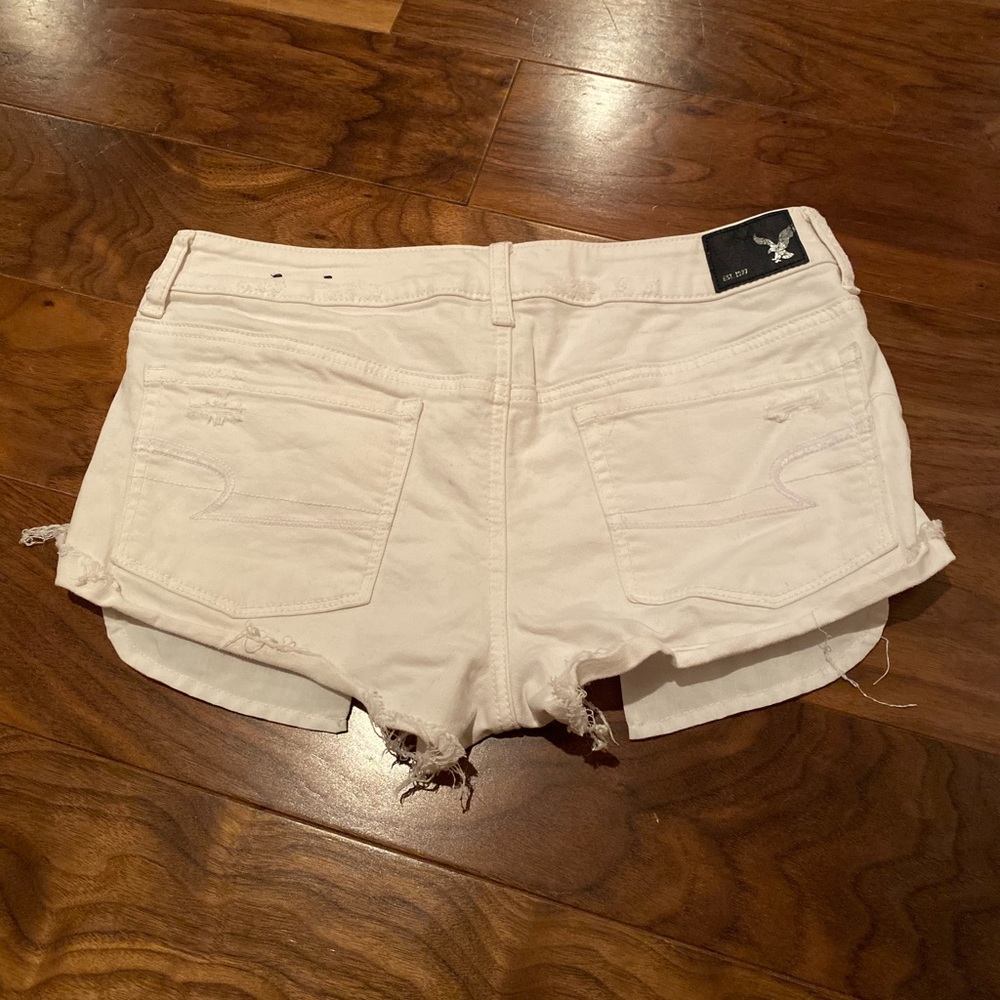 Shorts - Picture 3 of 3